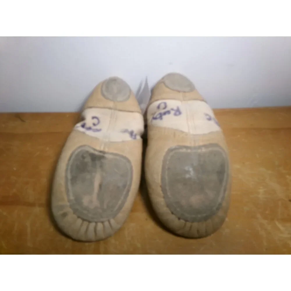 Dance Ballet Shoes Revolution Child 2M Leather Split Sole Stretch